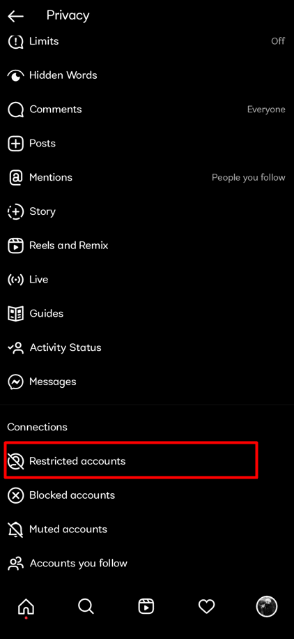 Desplácese hacia abajo hasta Conexiones, después de lo cual debe hacer clic en Cuentas restringidas.  Continuar a continuación.