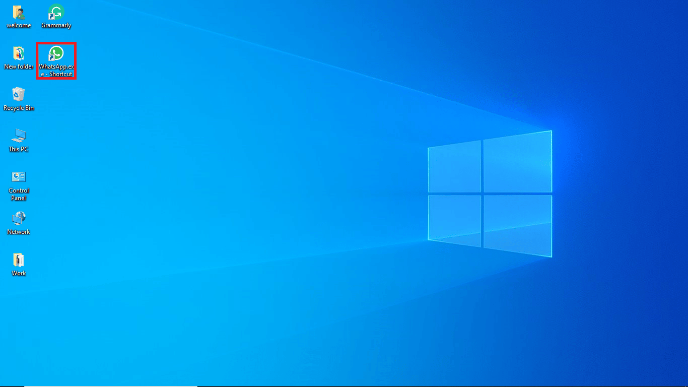 Ubique el ícono de acceso directo de WhatsApp y haga clic derecho sobre él