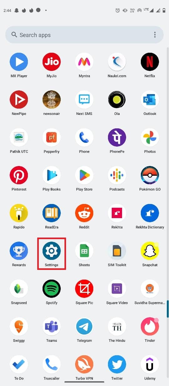 Abra Configuración desde el menú del teléfono.  Arreglar el formato de archivo de WhatsApp no ​​compatible con Android