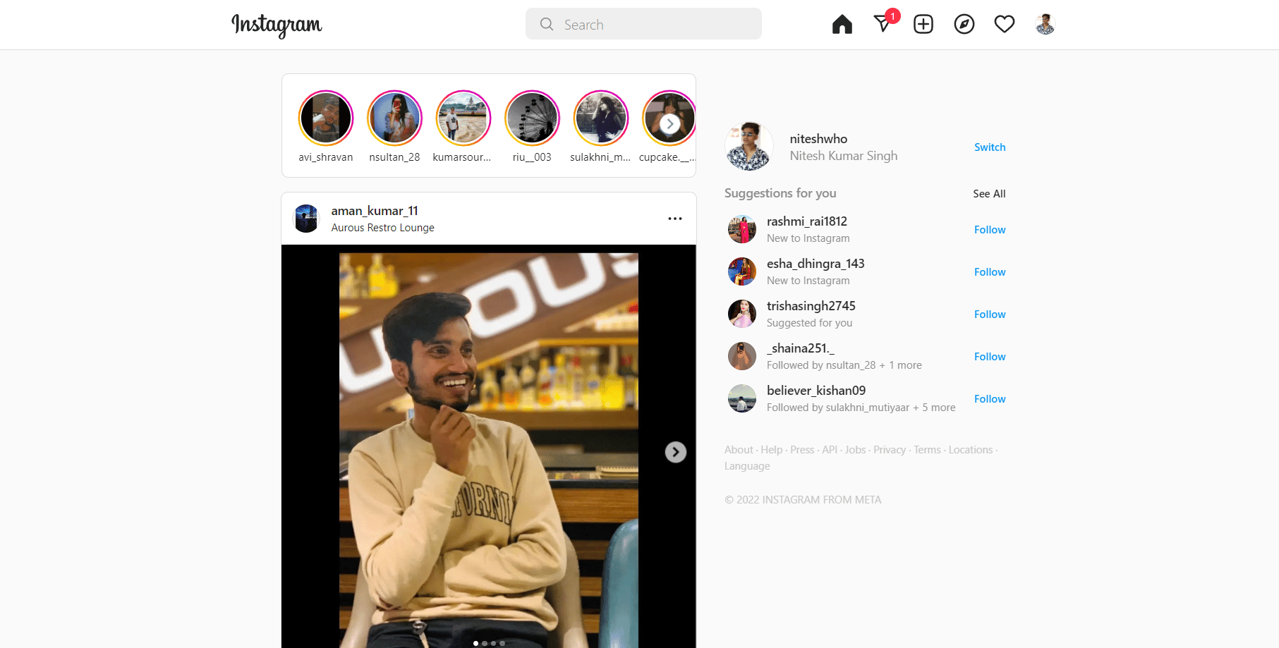 Abra Instagram en su computadora portátil o dispositivo móvil.