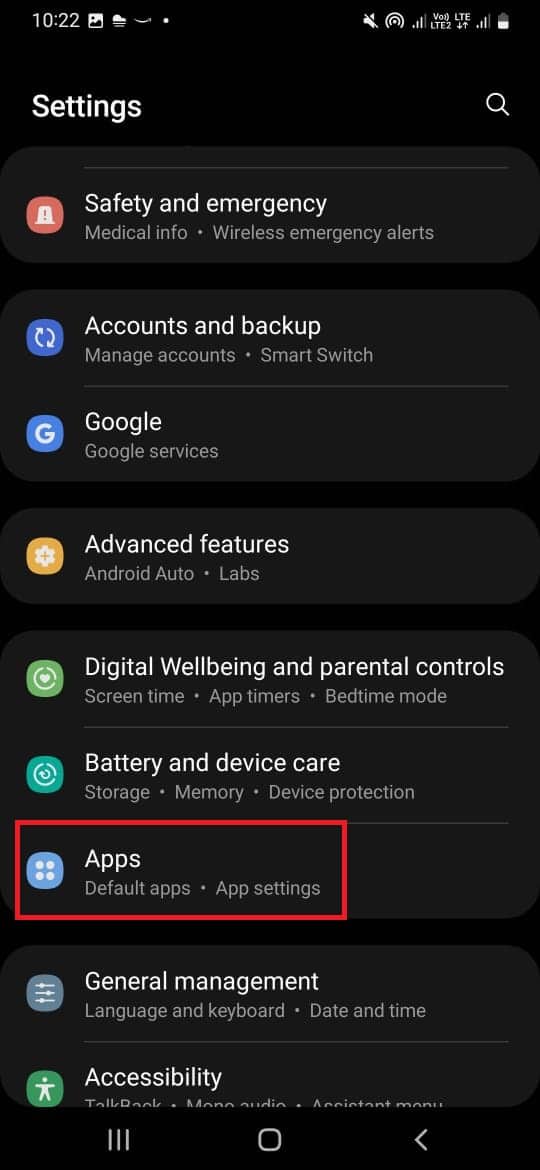 Abra Configuración en su teléfono y luego vaya a Aplicaciones.