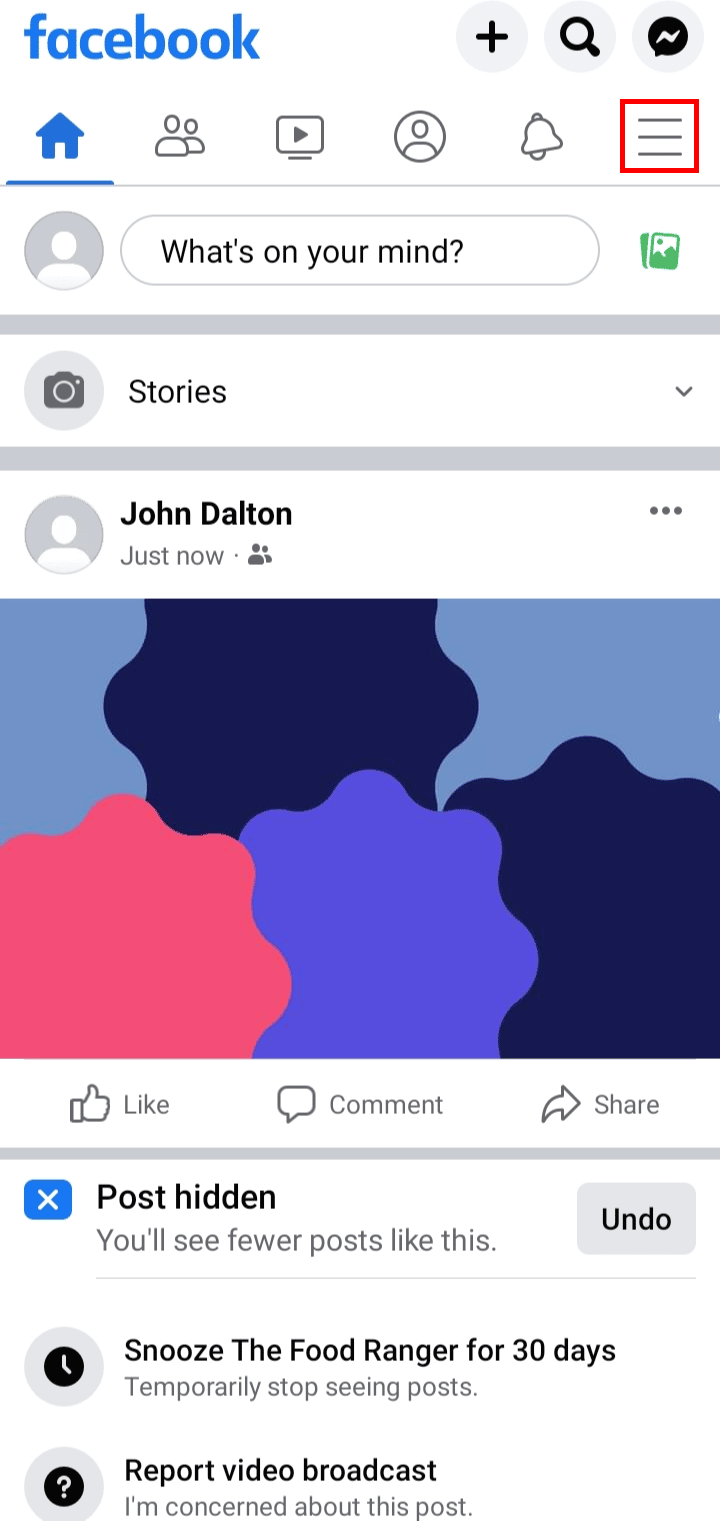 Toque el ícono del menú de hamburguesas en la parte superior derecha de la pantalla.  |  Cómo ver los comentarios eliminados de alguien en Facebook