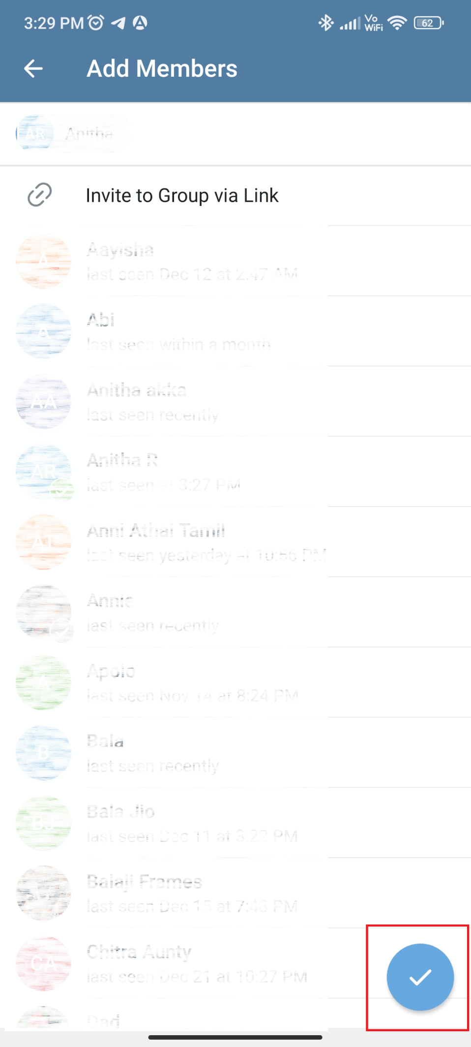 Toque el icono de marca.  Cómo agregar miembros en un grupo de Telegram