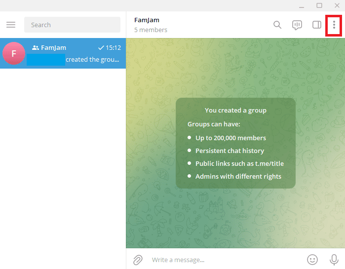 Haga clic en el icono de los tres puntos verticales.  Cómo agregar miembros en un grupo de Telegram