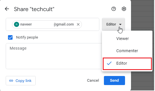haga clic en la lista de opciones al lado y seleccione la opción Editor. Cómo establecer permisos de edición de hojas de cálculo de Google