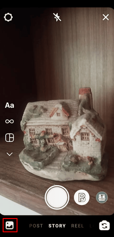 Toque la colección de medios en la esquina inferior izquierda |  círculo verde de instagram