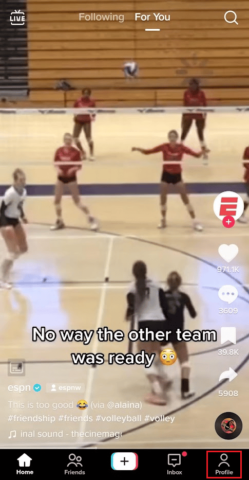 Toca la pestaña Perfil en la barra inferior |  Cómo ver favoritos en TikTok PC