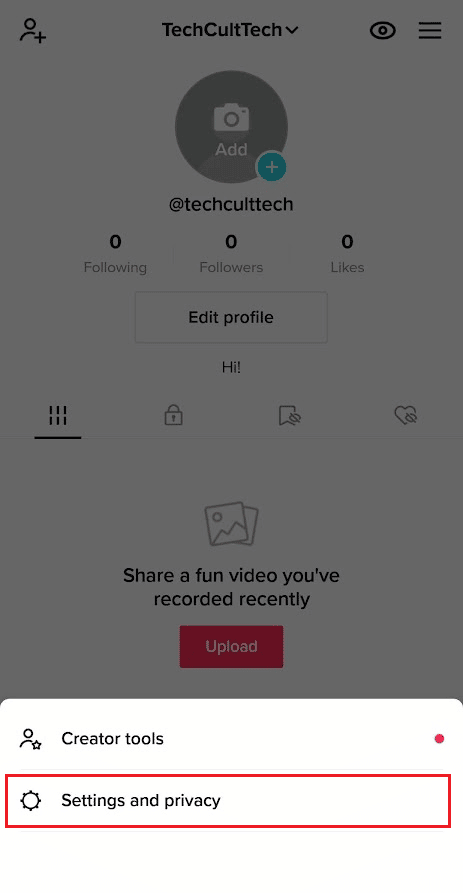 toca Ajustes y privacidad |  Cómo cambiar la edad en TikTok