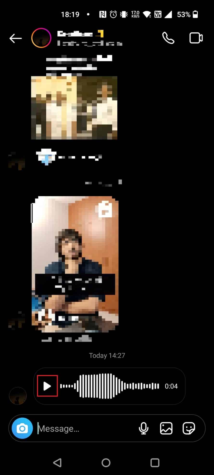 Toque el ícono de reproducción en el mensaje de voz para reproducirlo |  Cómo escuchar el mensaje de voz de Instagram