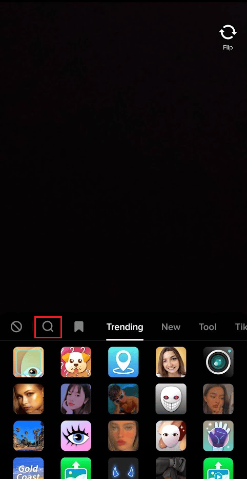 Toca en la barra de búsqueda y escribe Disney