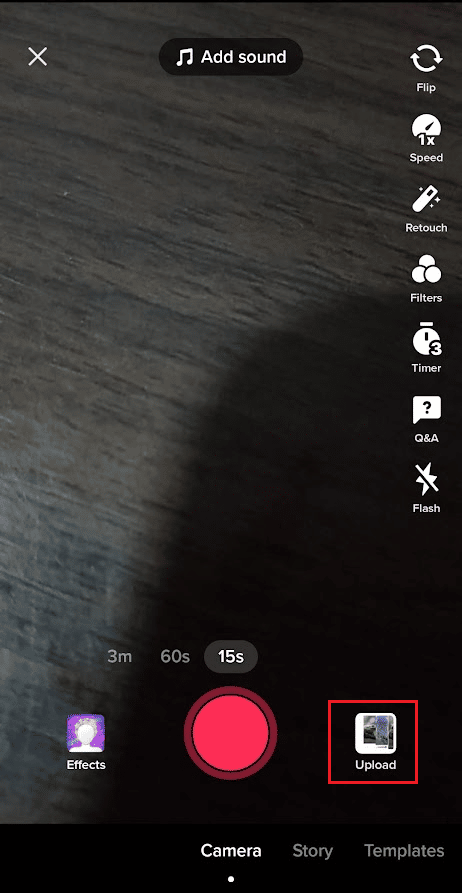 Toque Cargar |  agregue el filtro TikTok al video existente