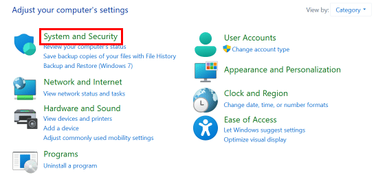 En el Panel de control, haga clic en la opción Sistema y seguridad.