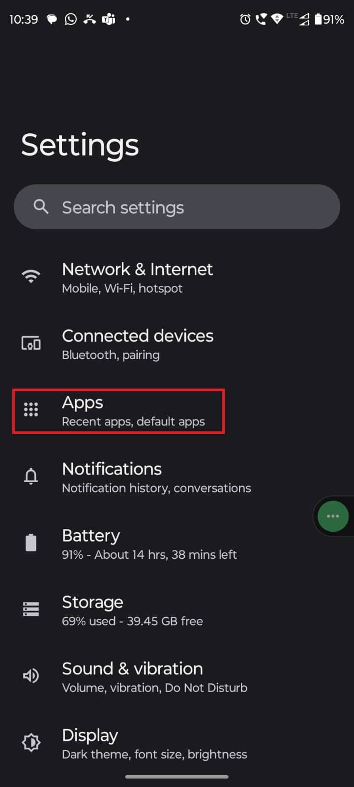 Abra Configuración y seleccione Aplicaciones.  7 formas de arreglar las pegatinas de WhatsApp que no se muestran
