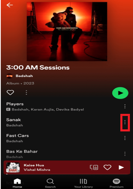 Toca los puntos al lado de la canción.