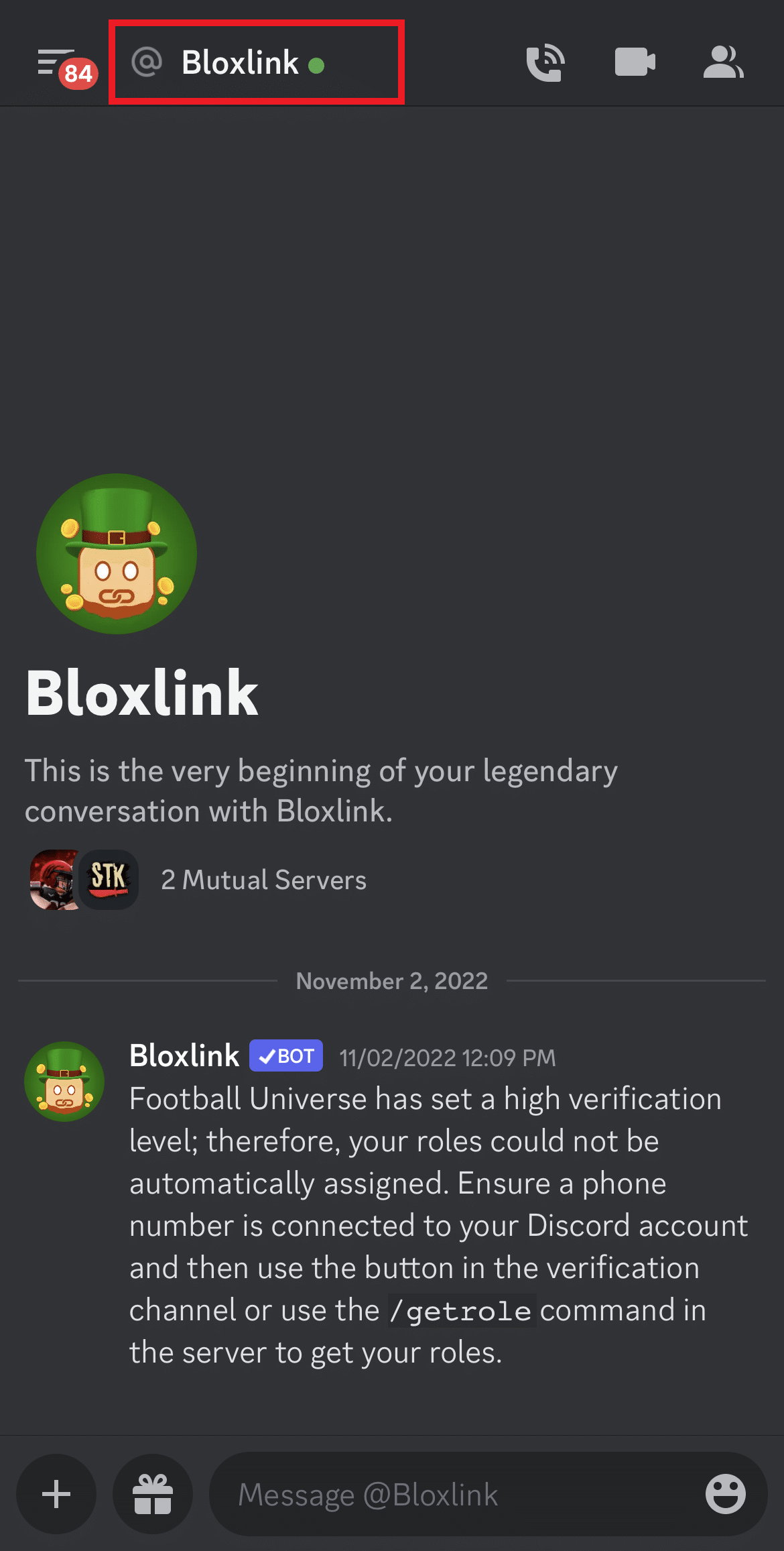 Toca el nombre de usuario.  Cómo dejar de ser amigo de alguien en Discord en iPhone
