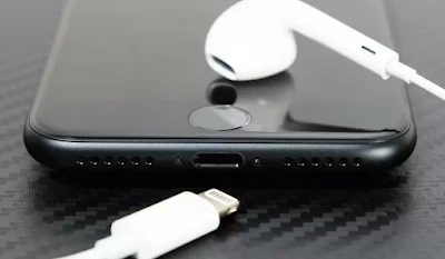 Agregar conector para auriculares